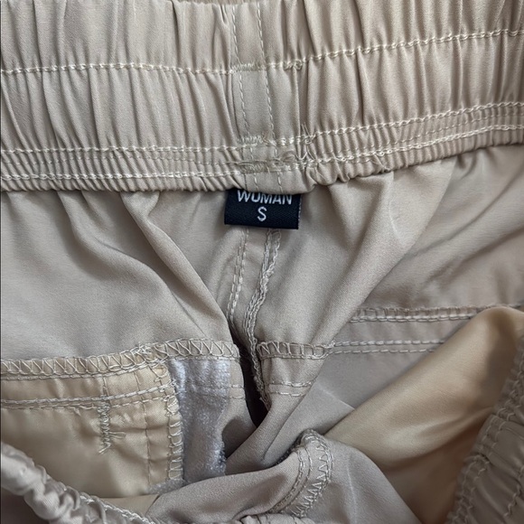NEW Cream and Tan lightweight Cargo Joggers with Elastic Waistband - Picture 4 of 5